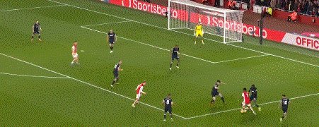 V体育官网-【英超】拉卡助攻+造红点+失点 阿森纳2比0西汉姆联